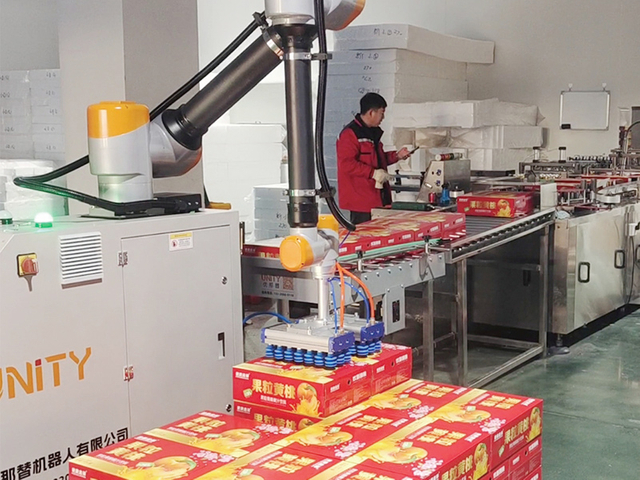 Processo di lavorazione CNC in officina